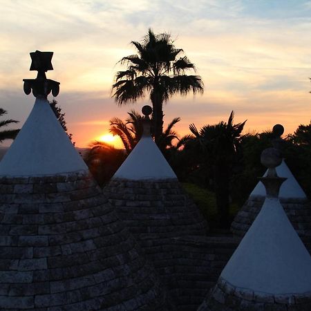 Trullo Al Monte Bed & Breakfast Ceglie Messapica Exterior photo